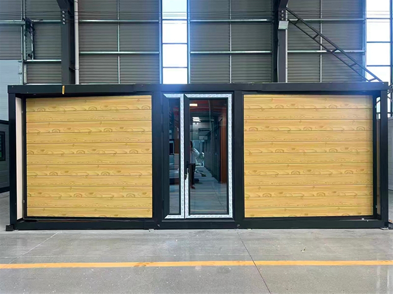 Double wing folding expansion house