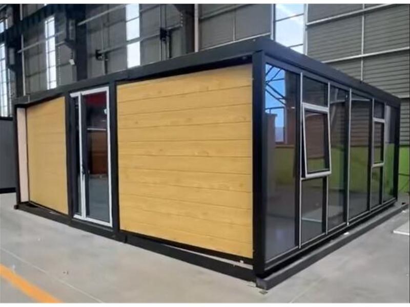 Double wing folding expansion house