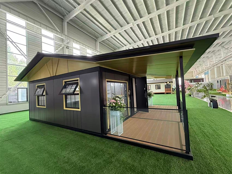 Double wing folding expansion house