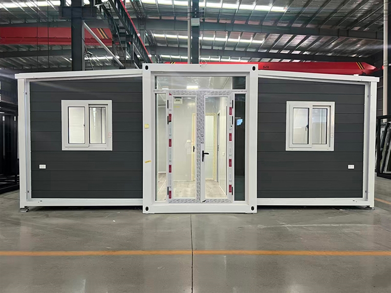 Double wing folding expansion house