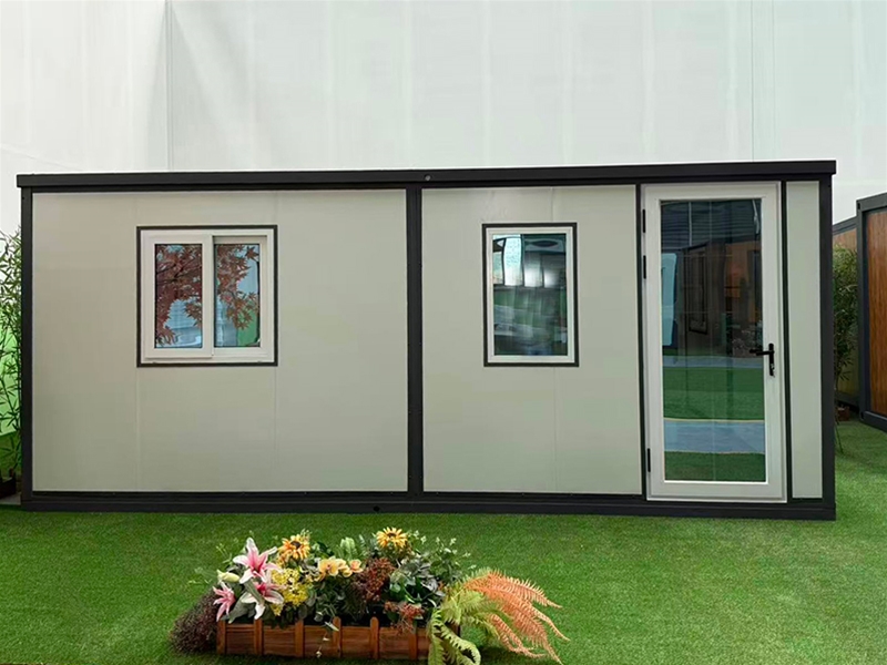 Double wing folding expansion house