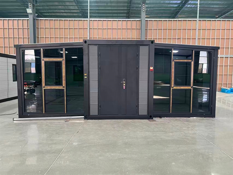 Double wing folding expansion house