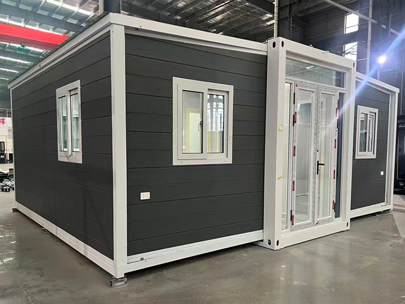 Double wing folding expansion house