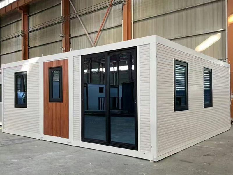 Double wing folding expansion house