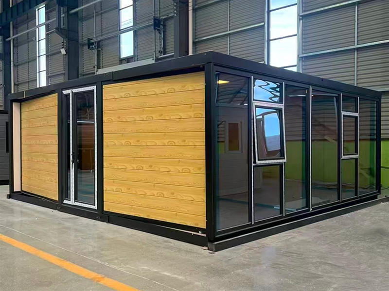 Double wing folding expansion house