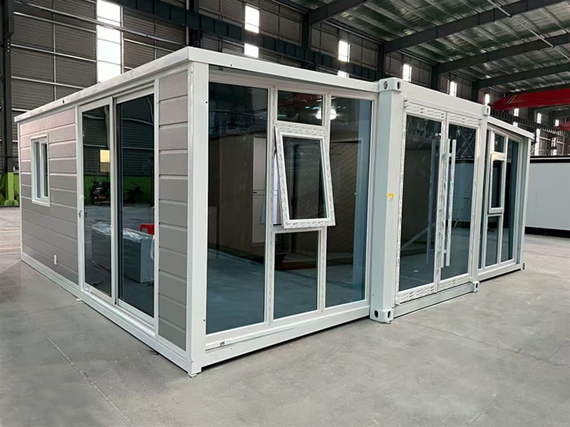 Double wing folding expansion house