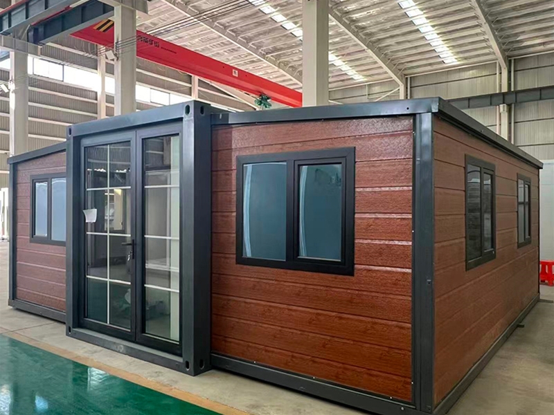 Double wing folding expansion house