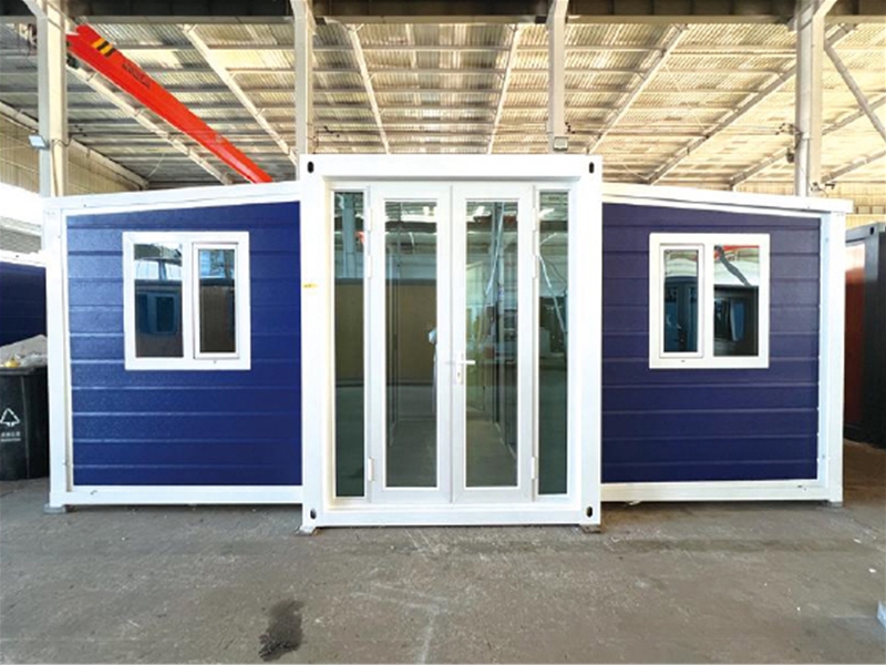 Double wing folding expansion house