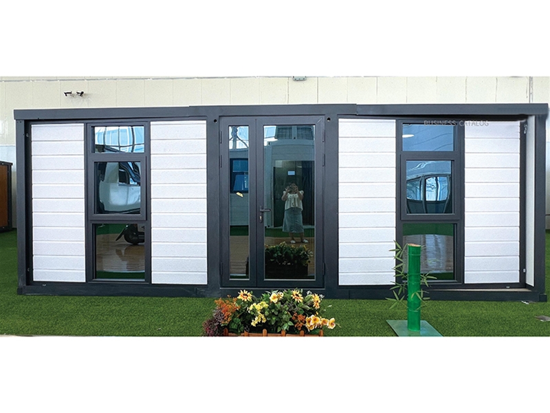 Double wing folding expansion house